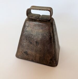 Vintage Cow Bell Rustic Farm Antique Metal Primative